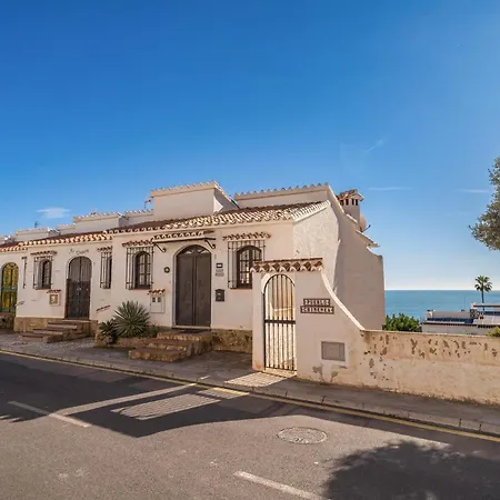 Gorgeous In With House Sea View Holiday home *