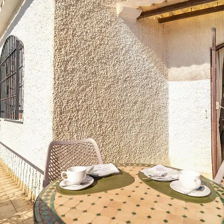 Gorgeous In With House Sea View Holiday home *
