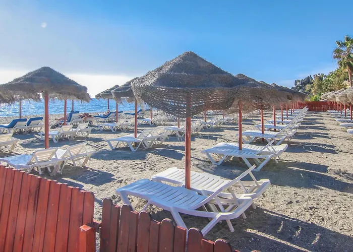 Cozy In With Wifi Nerja